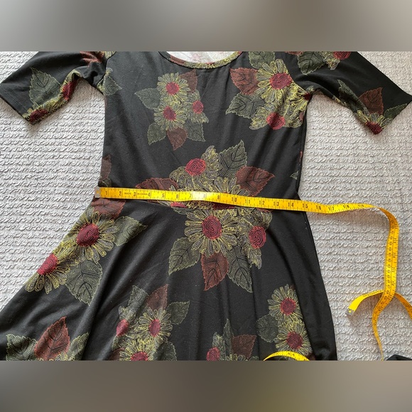 LuLaRoe Women’s Nicole Dress Sunflower Large - Picture 5 of 7